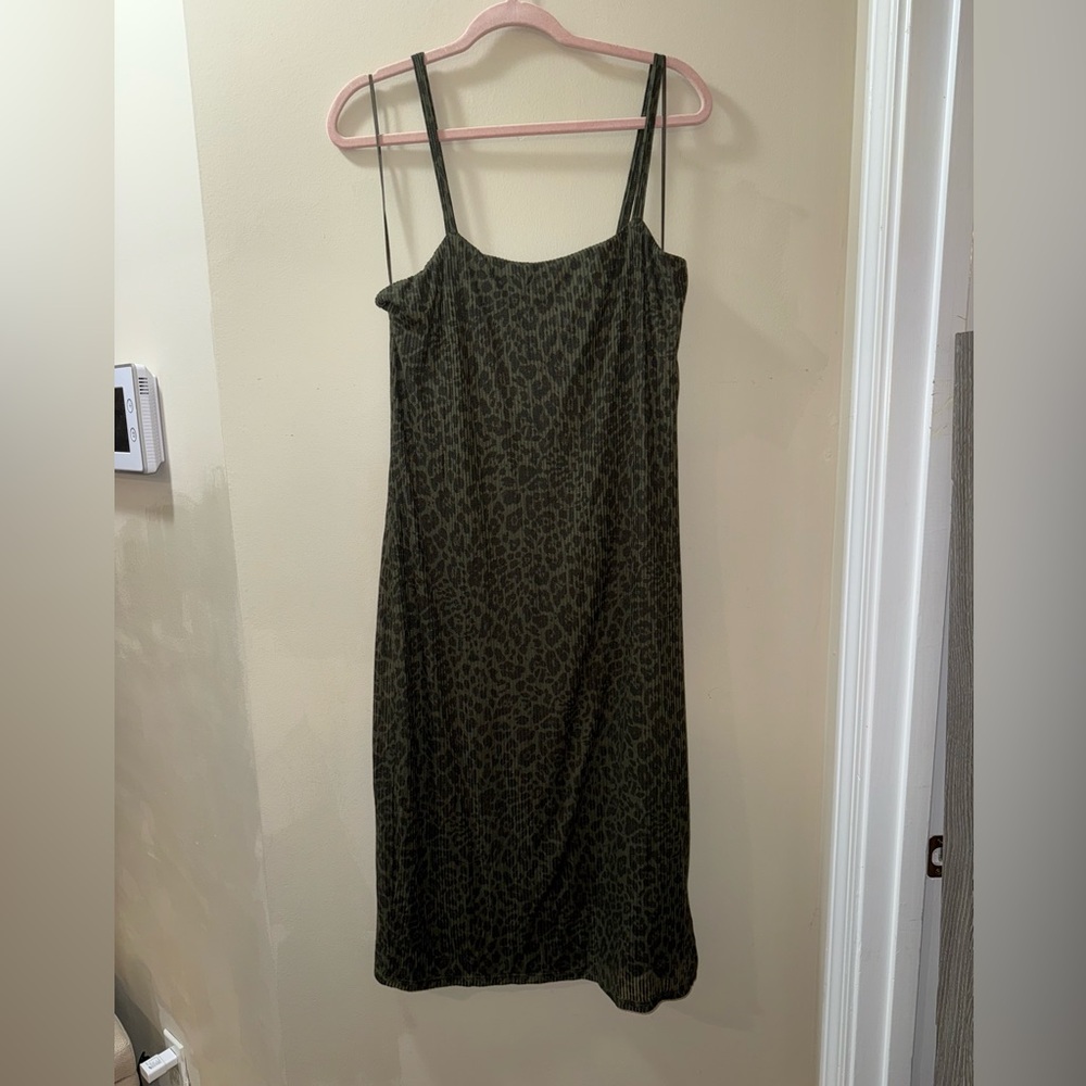 Leopard Print Square Neck Ribbed Midi Dress